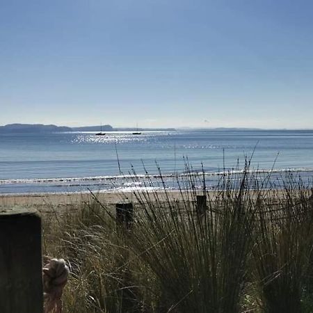 Stanmore Bay Beach House Уангапараоа Екстериор снимка
