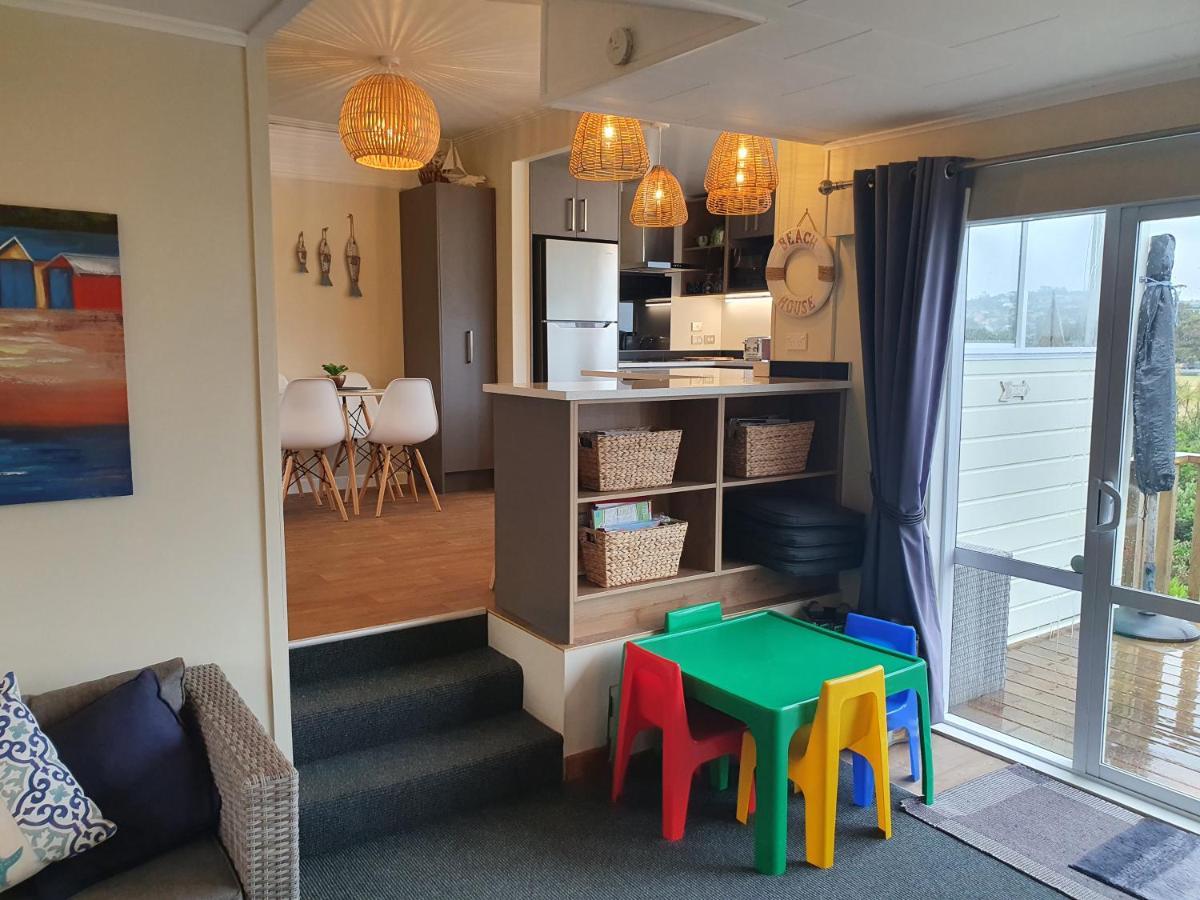 Stanmore Bay Beach House Уангапараоа Екстериор снимка